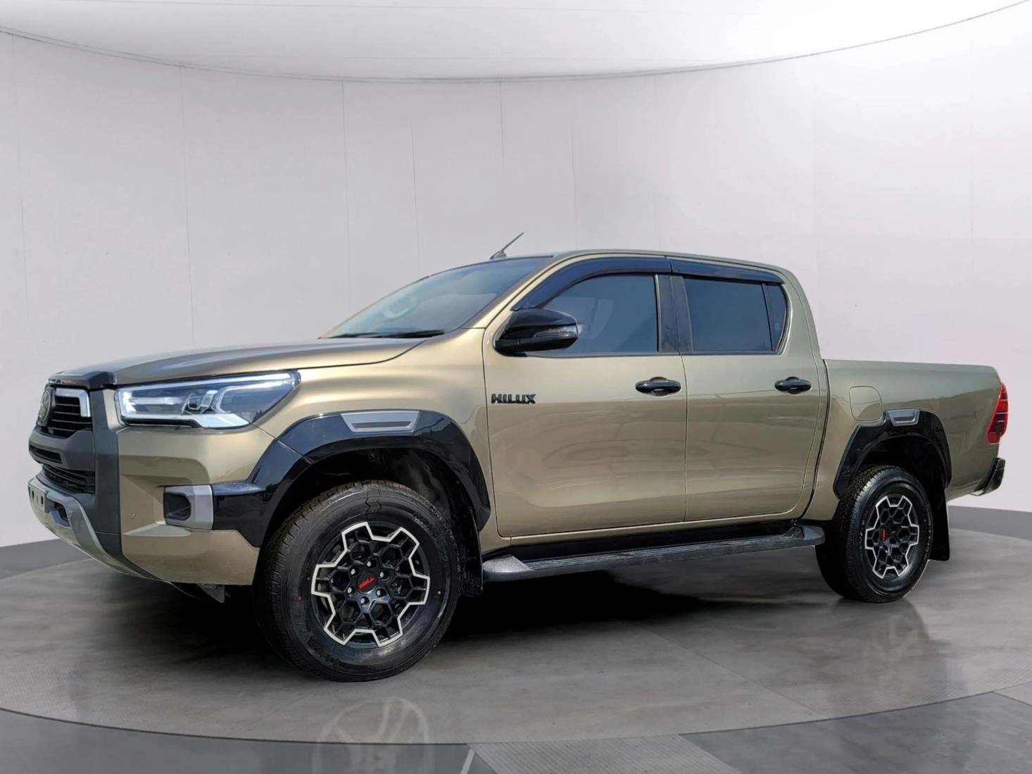 Used Toyota Hilux RUGGED X 1gd gd6 2025 diesel 