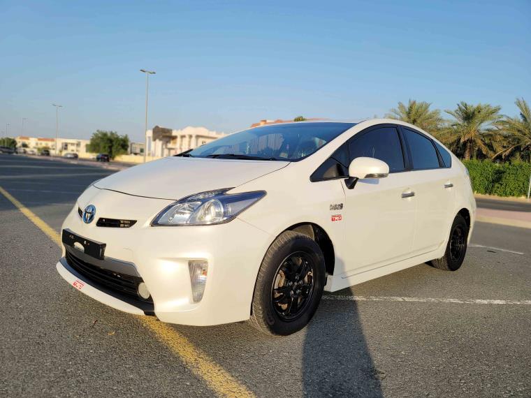 TOYOTA PRIUS 2011 | Haji Zaman Safi Motors Dubai