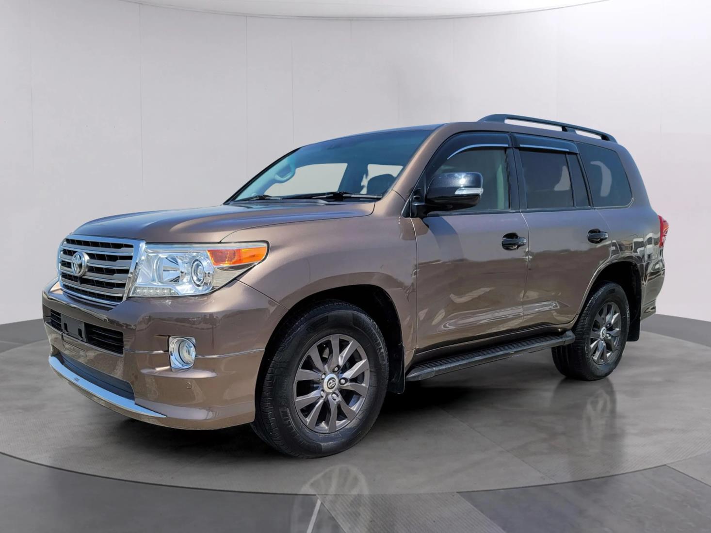 TOYOTA LAND CRUISER DIESEL SAHARA 4.5 BROWN AUTOMATIC