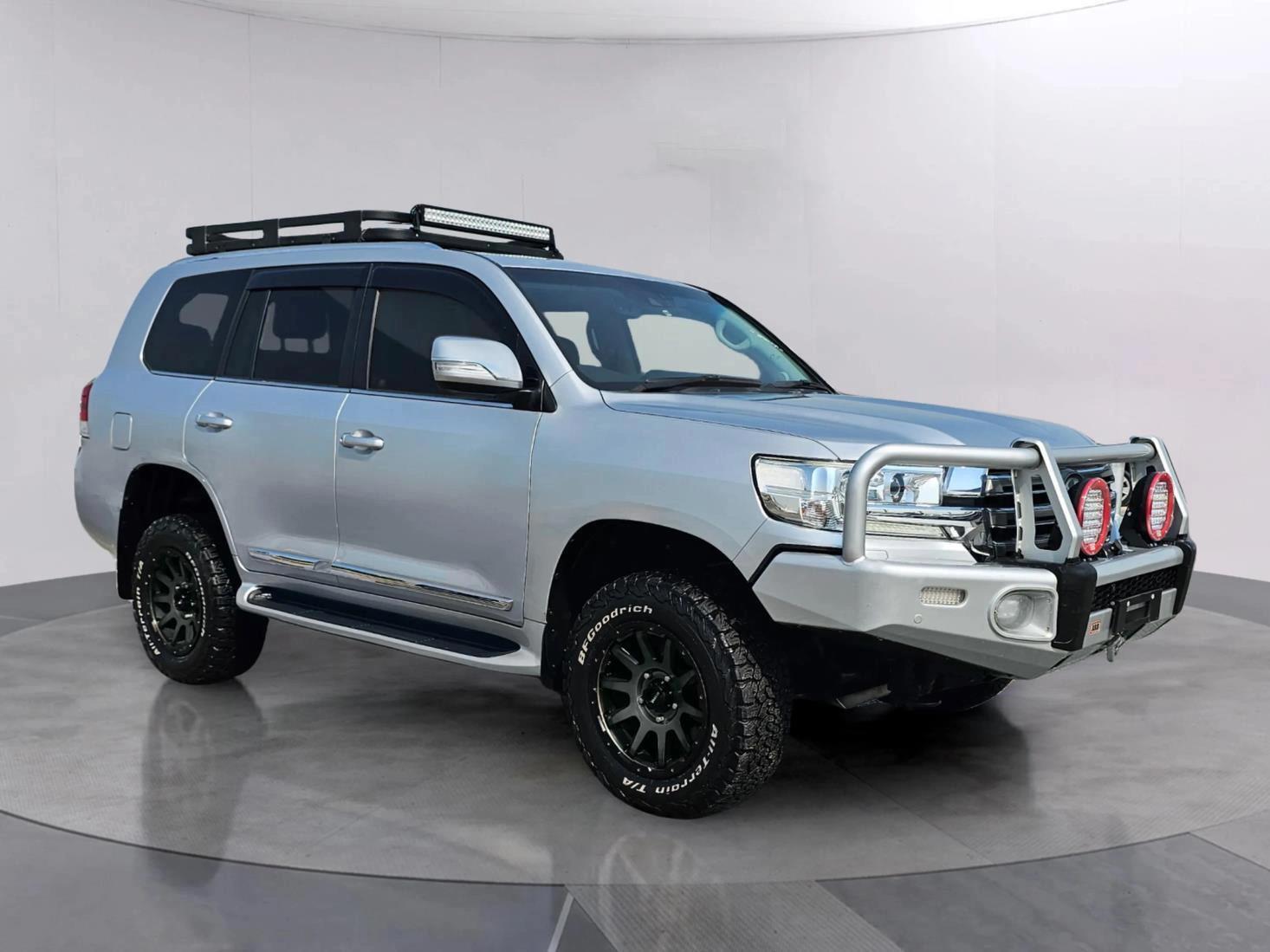 TOYOTA LAND CRUISER 2017 AT DIESEL