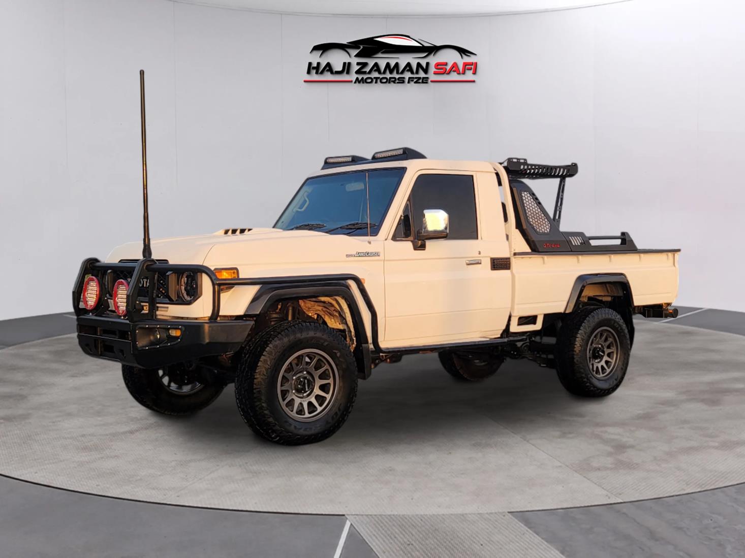 TOYOTA LAND CRUISER PICKUP MT 